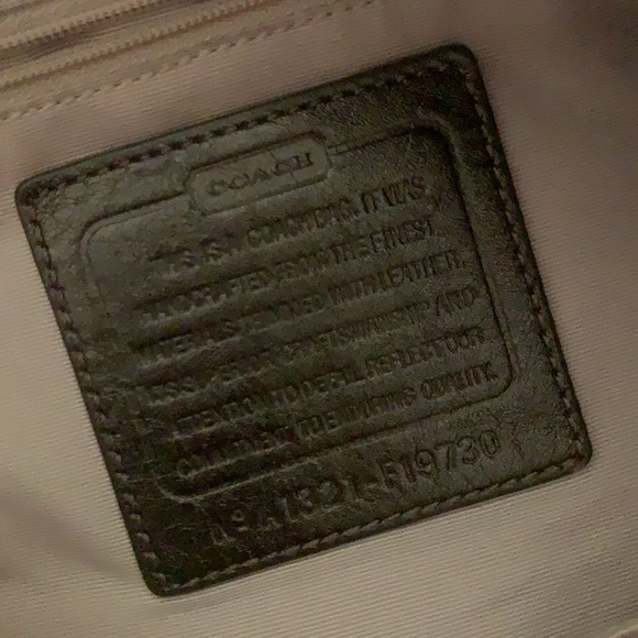 • FINAL - Authentic Coach purse • - Picture 8 of 11